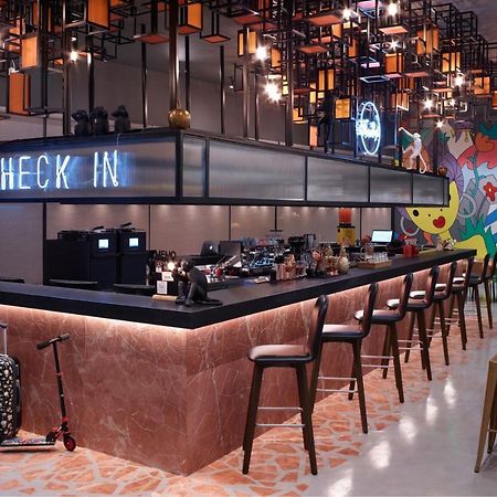 Moxy Athens City Ngoại thất bức ảnh