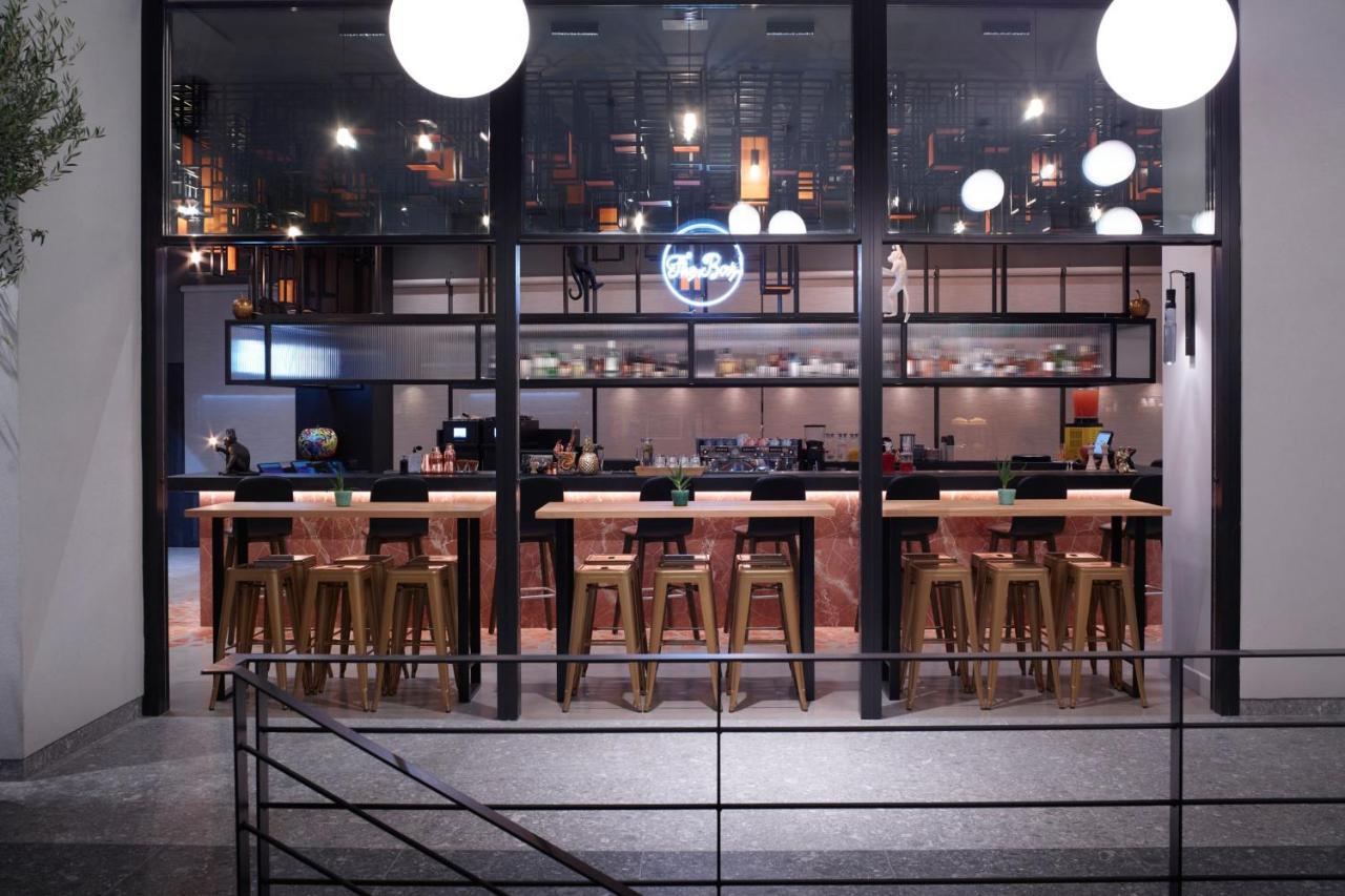 Moxy Athens City Ngoại thất bức ảnh
