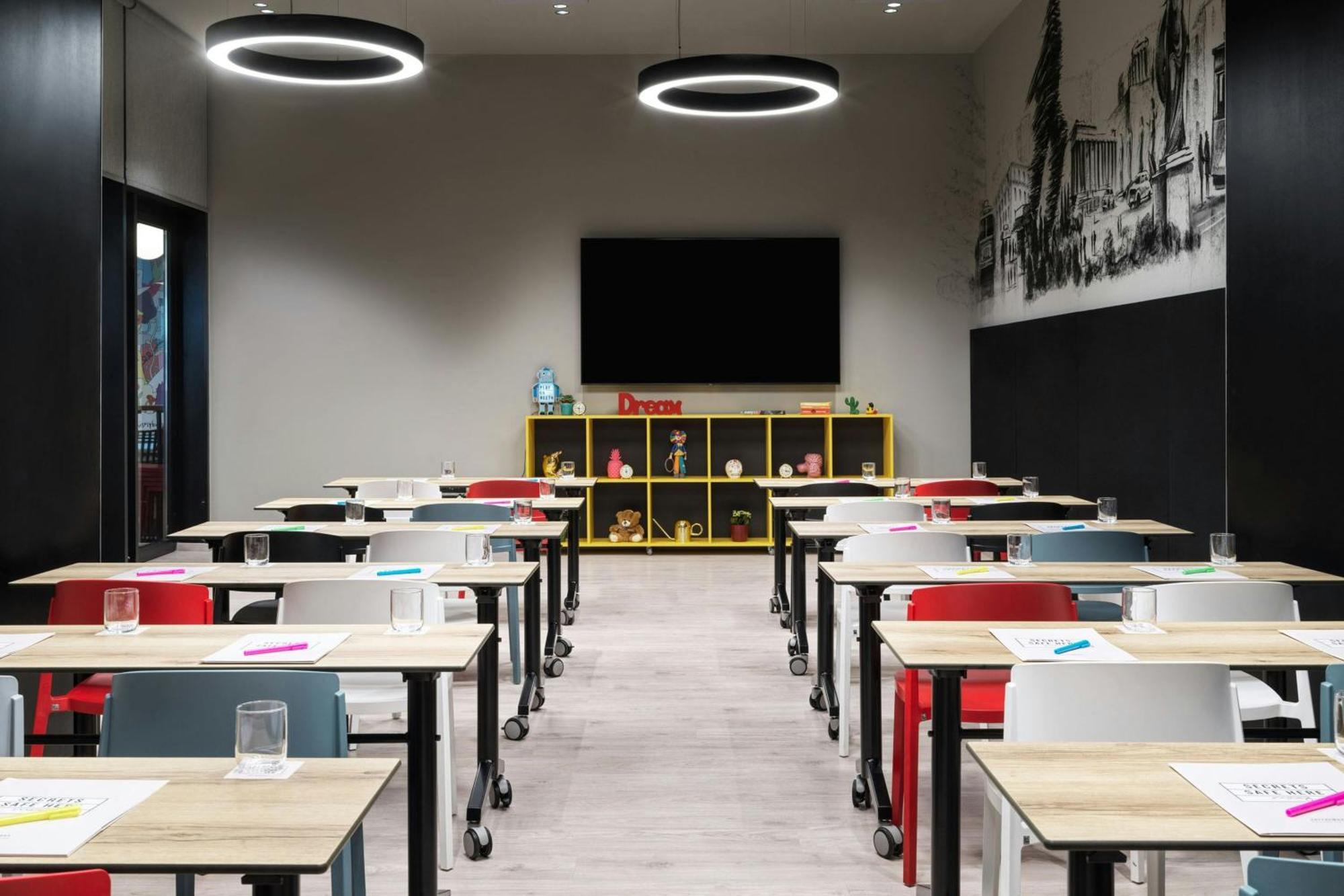 Moxy Athens City Ngoại thất bức ảnh